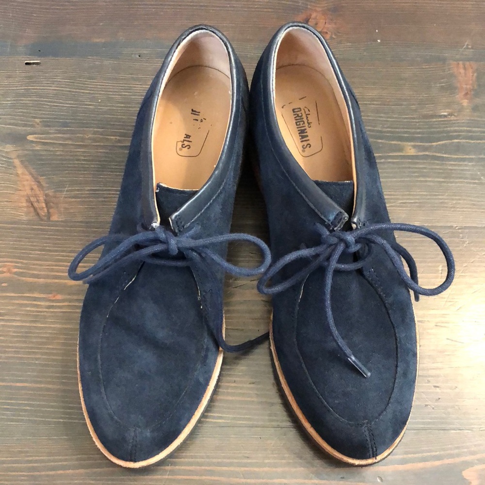 Clark’s booties. Good condition!
